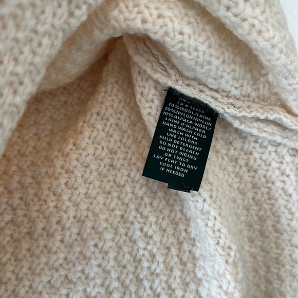 Ralph Lauren Cable Knit Poncho Cape - Picture 5 of 7